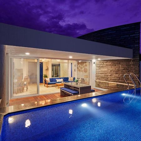 Saffronstays Kaia Waters By Kosha Villas, Pawna - Greek Style Villa With Panoramic View Of Pawna Lake Kolvan Exteriör bild